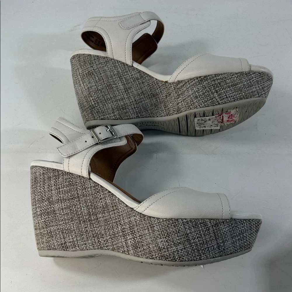 White Clarks Platform Sandals with Buckle size 7 - Picture 2 of 9